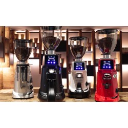 Automatyczny młynek do kawy | F4E NANO